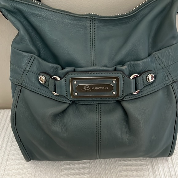 B Makowsky leather crossbody purse - Picture 3 of 17